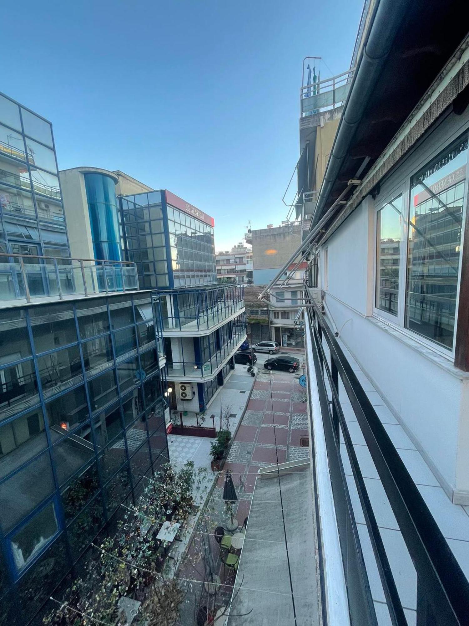 Tony 'S Place Apartment Drama Exterior photo
